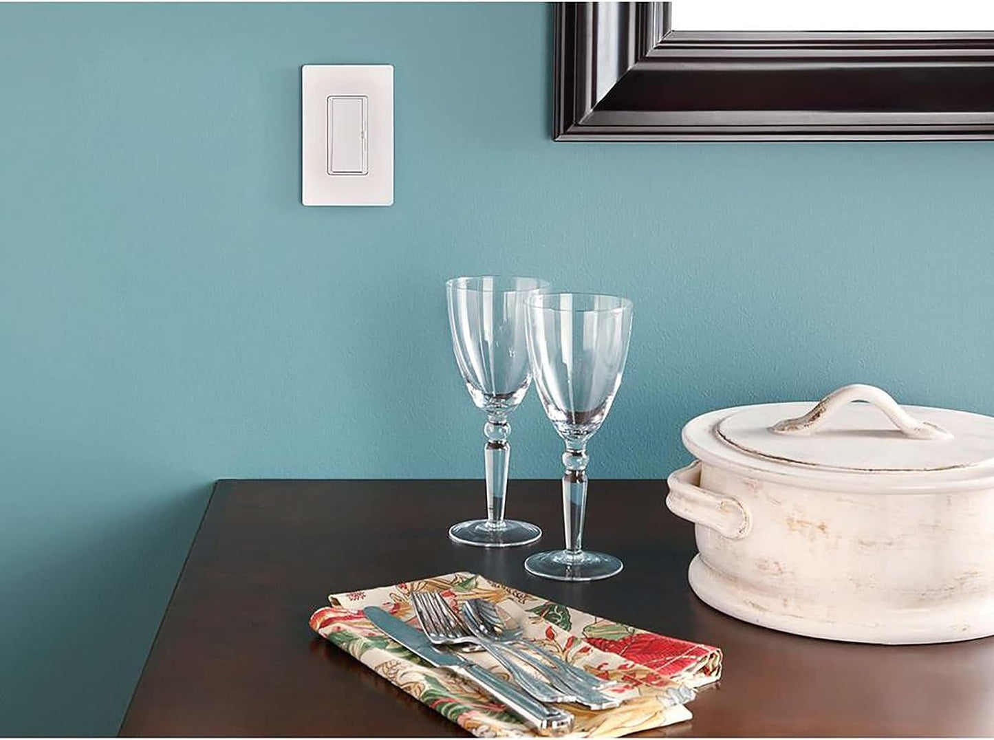 Lutron CW-1-WH Claro 1 Gang Wallplate, Gloss White
