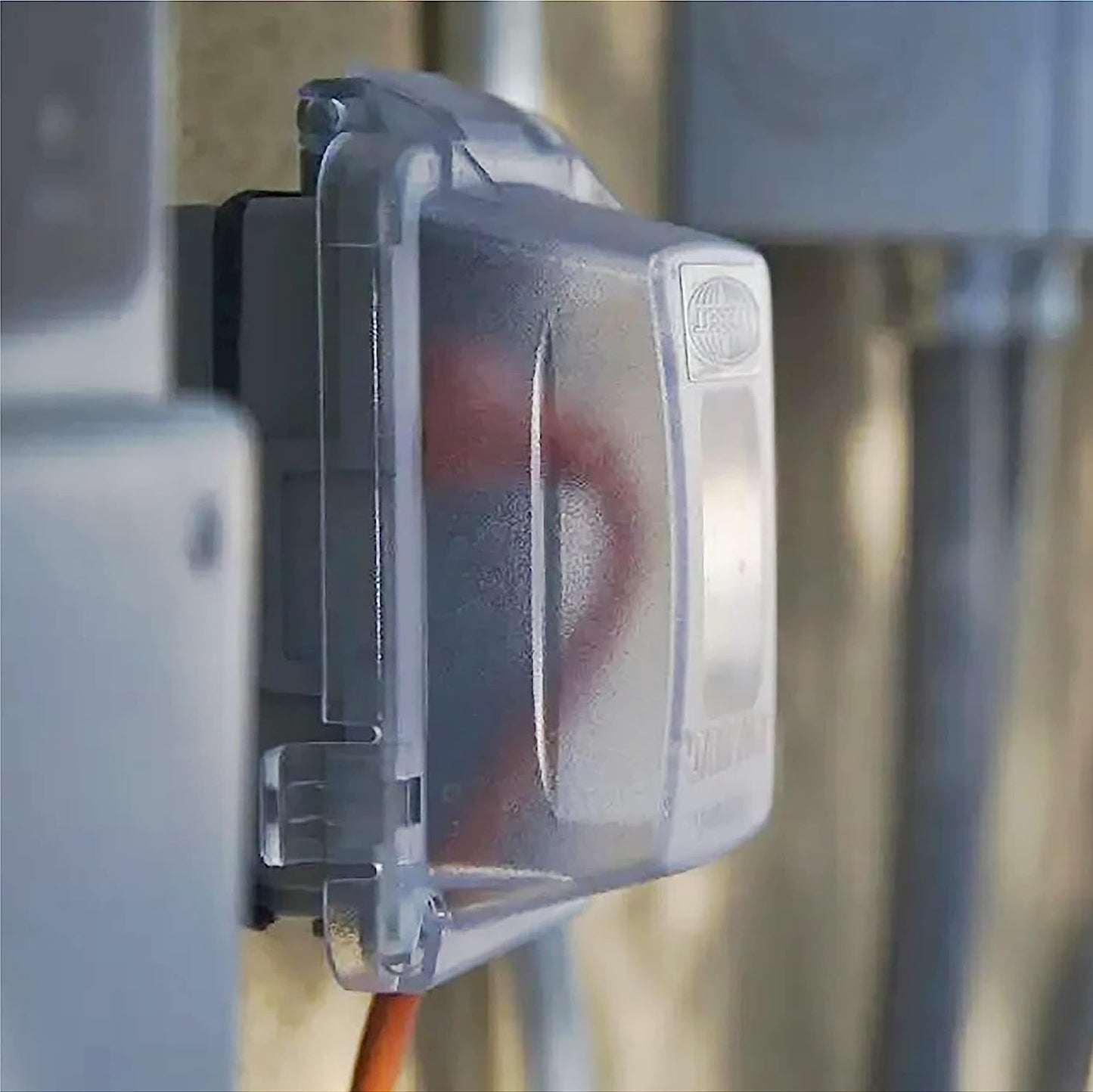 TayMac MM410C Weatherproof In-Use Outlet Cover, Horizontal/Vertical, 16-in-1, 2-3/4 in. Deep