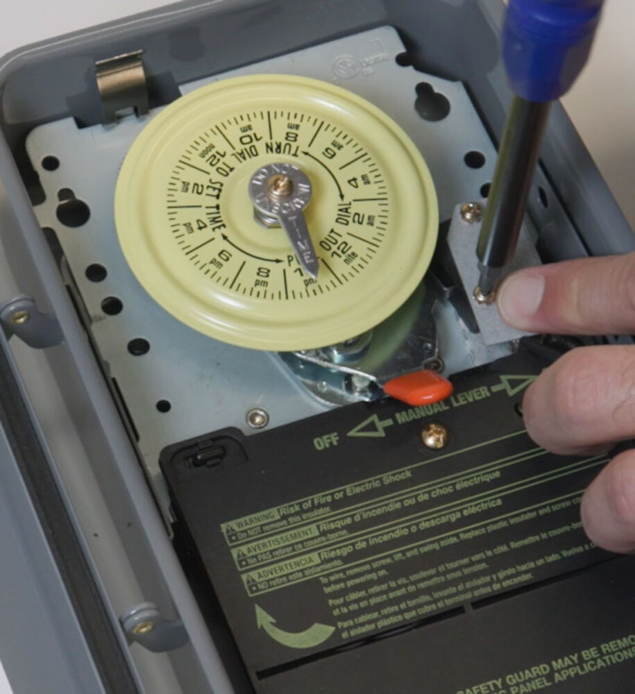 Intermatic T101 - 24 Hour Mechanical Time Switch, 120 VAC, 60Hz, SPST, Indoor Metal Enclosure, 1 Hour Interval