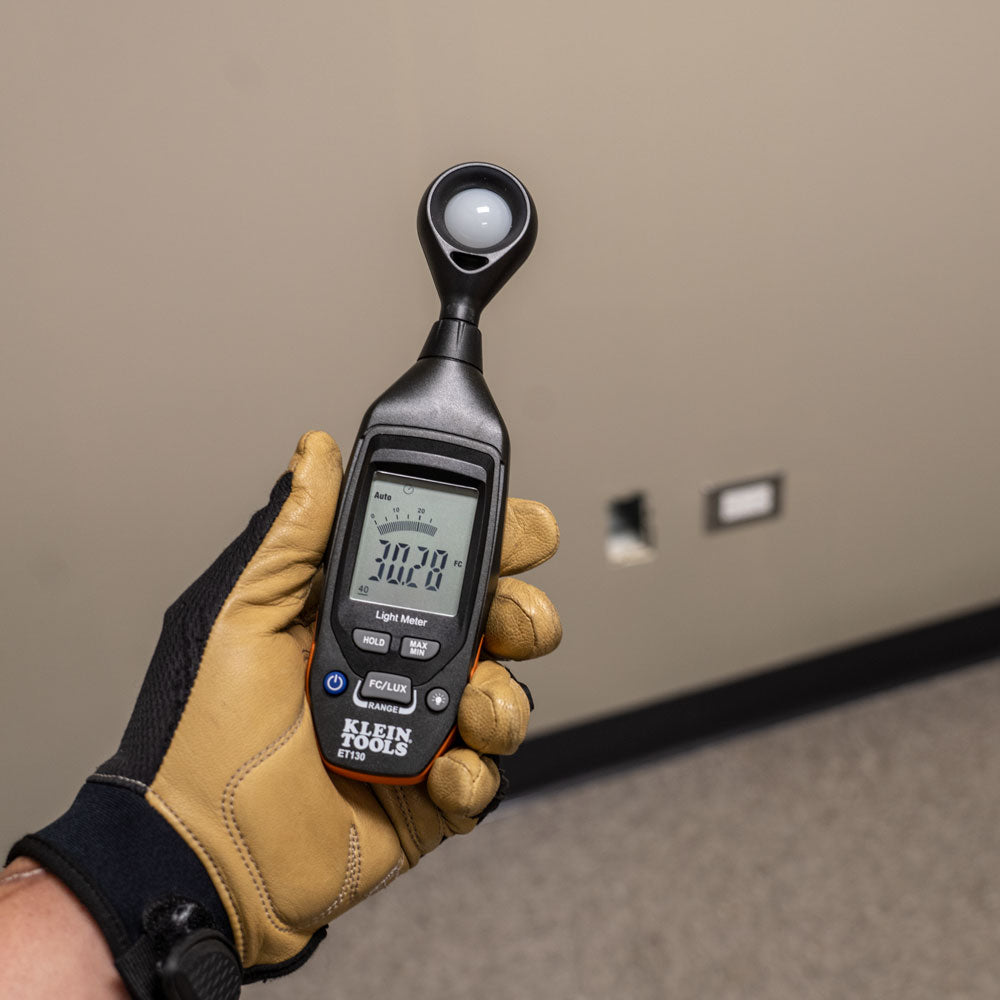 ET130 | Klein Tools Digital Light Meter Foot Candle & Lux Tester
