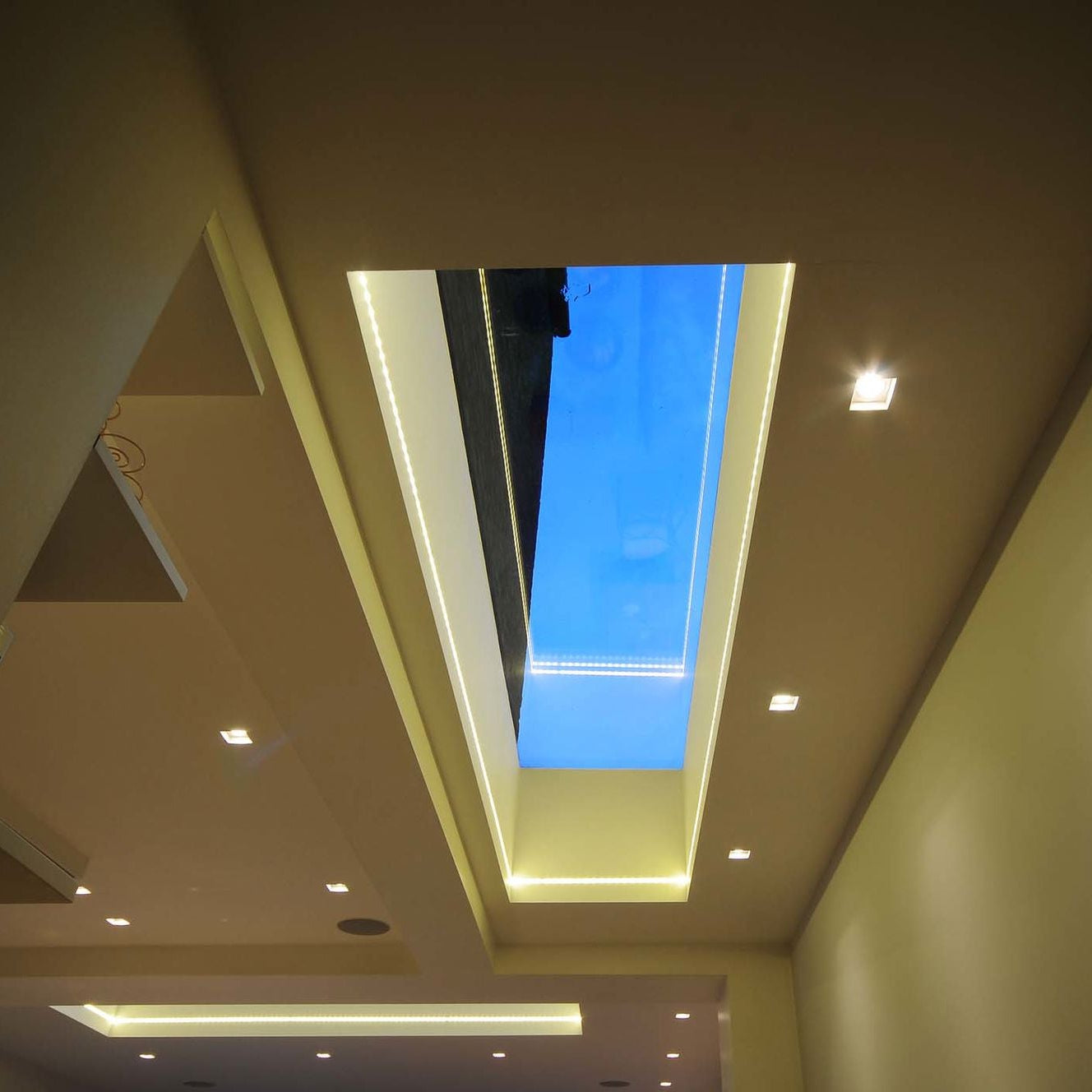 Line Voltage LED COB Tape Light | Waterproof Dot-Free Flexible Strip IP65 120V