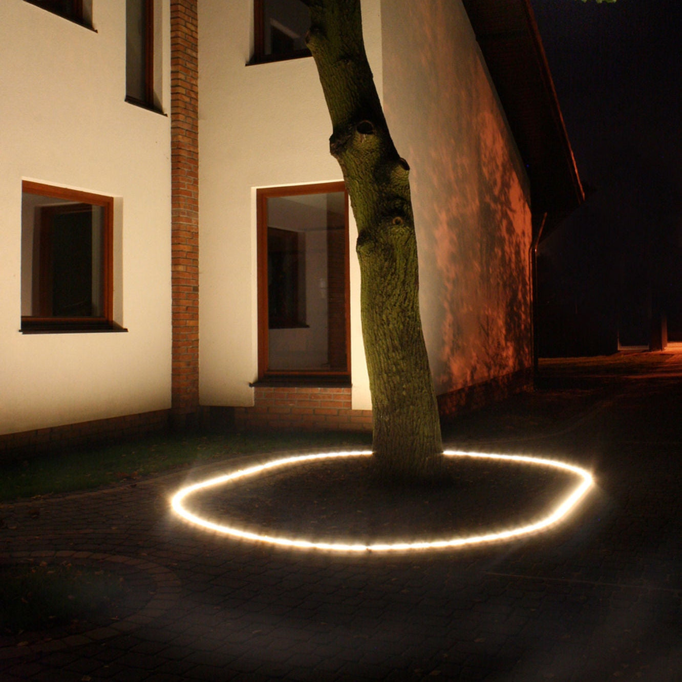 Line Voltage LED COB Tape Light | Waterproof Dot-Free Flexible Strip IP65 120V